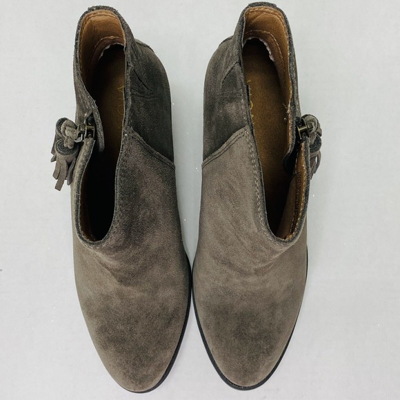 Vionic Womens Size 7 Ankle Boots Madeline Greige Grey Suede Zipper Booties WR - Picture 3 of 13